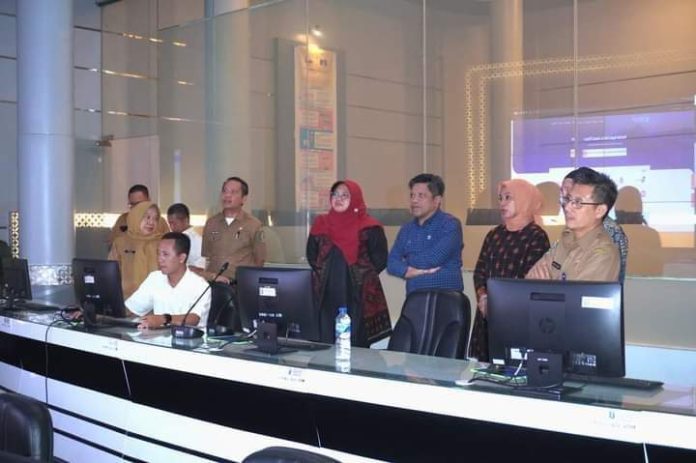 Kadis Kominfo Sultra, Ridwan Badallah