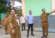 Rajab Jinik Tinjau Kerusakan Gedung SDN 2 Kendari