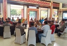 Tokoh Masyarakat Muna Bertemu Kapolda Bahas Perkembangan Kasus Penghinaan Suku