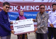 OJK dan Bank Sultra Fasilitasi Pembuatan Rekening Simpel bagi Siswa MTSN 1 Konsel