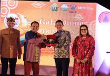 Gala Diner Bulan PRB, Andap Kenalkan Batik Tradisional Sultra