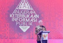 Sekda Sultra Hadiri Malam Penganugerahan KIP 2023