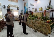 Jelang Perayaan Natal 2023, Polres Baubau Laksanakan Sterilisasi Gereja