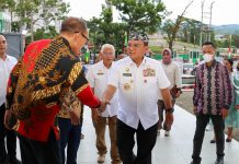 Jelang Malam Natal, Pj Gubernur Sultra Kunjungi Tiga Gereja di Kendari