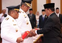 Lantik Kepala Daerah di Sultra, Pj Gubernur: Respon Cepat Berbagai Keluhan Masyarakat