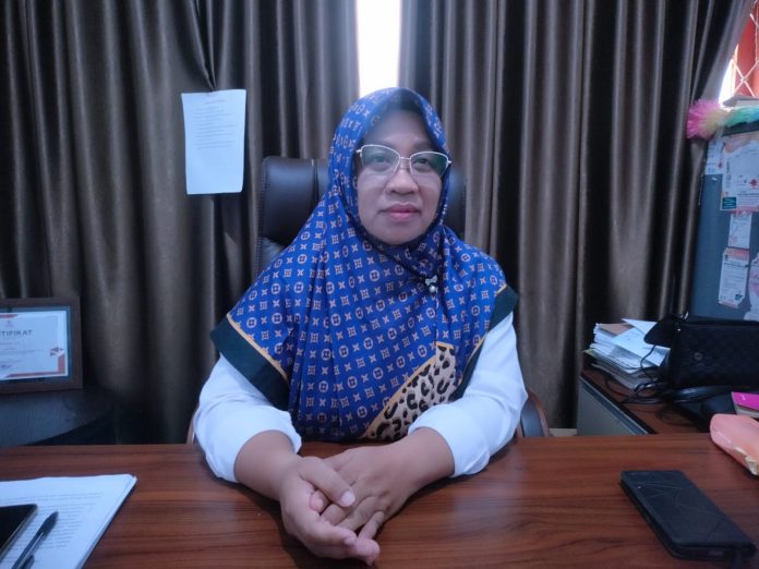 Divisi Teknis Penyelenggaraan Pemilu KPU Kota Baubau, Farida.