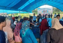 Relawan For Gibran Muna Barat Gelar Tebus Murah 1.200 Paket Sembako