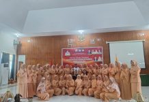 Ketua DWP Dikbud Sultra Lantik Pengurus DWP Cabang Kabupaten Buton Utara