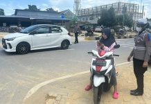 Pengendara Motor Tak Pakai Helm Jadi Sasaran Operasi Keselamatan Anoa