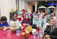 Nur Alam dan Istri Silaturahmi dengan Ribuan Masyarakat