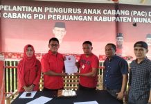 La Ode Darwin Daftar Calon Bupati Muna Barat ke PDIP