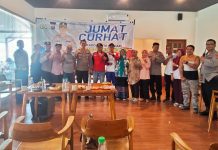 Kapolresta Kendari Dengar Langsung Keluhan Warga Lewat Jumat Curhat