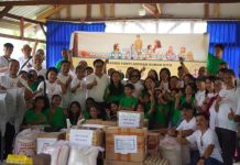 Anton Timbang Berbagi Sembako di Dua Panti Asuhan Kendari