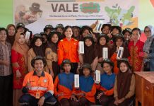 Vale Goes to School Edukasi Siswa Buat Pupuk Kompos Demi Jaga Lingkungan