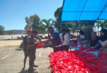 KSOP Kendari Bagikan Daging Kurban kepada Masyarakat