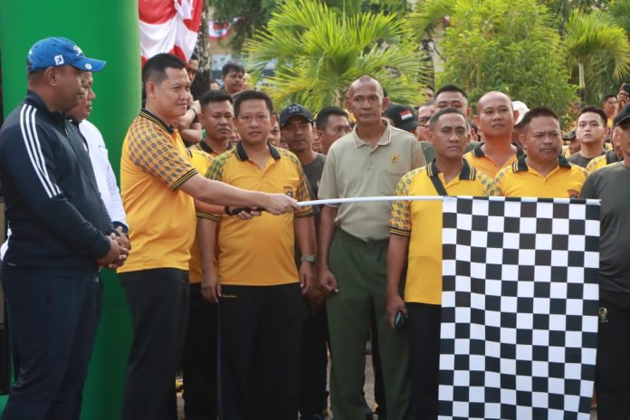 Polresta Kendari menggelar olahraga bersama, dalam rangka memperingati HUT Bhayangkara ke 78 Tahun. Sabtu 29 Juni 2024.