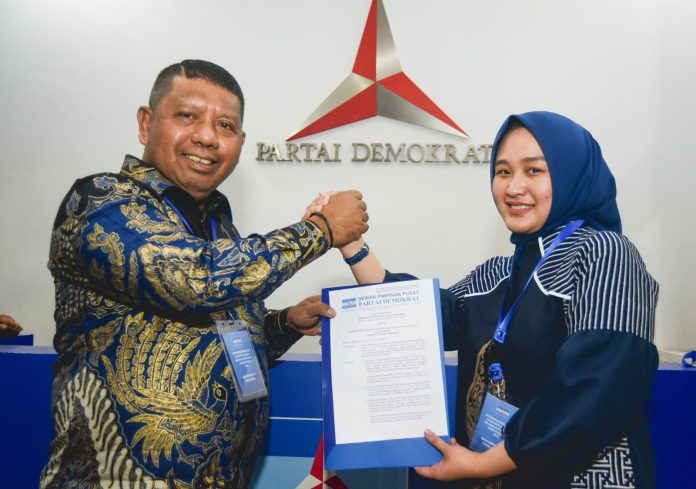 Partai Demokrat, resmi mendukung Sitya Giona Nur Alam dan Subhan untuk maju dalam Pemilihan Wali Kota (Pilwali) Kendari 2024.