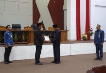 Pj Walikota Sampaikan Penjelasan Perubahan APBD 2024 dalam Paripurna DPRD Baubau