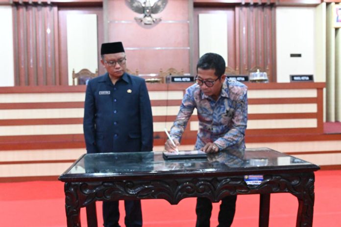 Pj Gubernur Bersama DPRD Sultra Sepakati KUA-PPAS APBD-P Tahun 2024