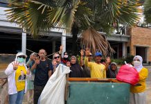 Militan Tina-Ihsan Gelar Aksi Sosial Jumat Berkah di Kendari, Bagi-Bagi Makanan Gratis untuk Warga Kurang Mampu