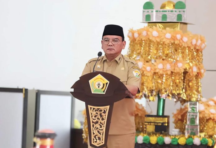 Pj Gubernur Sulawesi Tenggara (Sultra), Andap Budhi Revianto menghadiri peringatan Maulid Nabi Muhammad SAW 1446 H yang dilaksanakan di Aula Bahteramas Kantor Gubernur Sultra, Senin 30 September 2024.