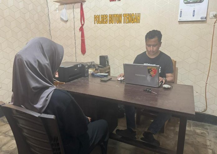 Terduga pelaku bullying atau perundungan terhadap perempuan remaja menjalani pemeriksaan di Unit PPA Satreskrim Polres Buteng