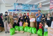 Peduli Tumbuh Kembang Balita, Alfamidi Salurkan Bantuan Paket Gizi Tahap Kelima di Bombana