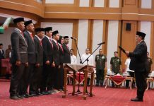 Pj Gubernur Sultra Lantik Anggota KPID 2024-2027 dan Luncurkan Proyek Perubahan PKN