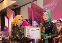Busel Raih Juara 2 dalam Lomba Fashion Show dan Kerajinan Dekranasda Sultra 2024