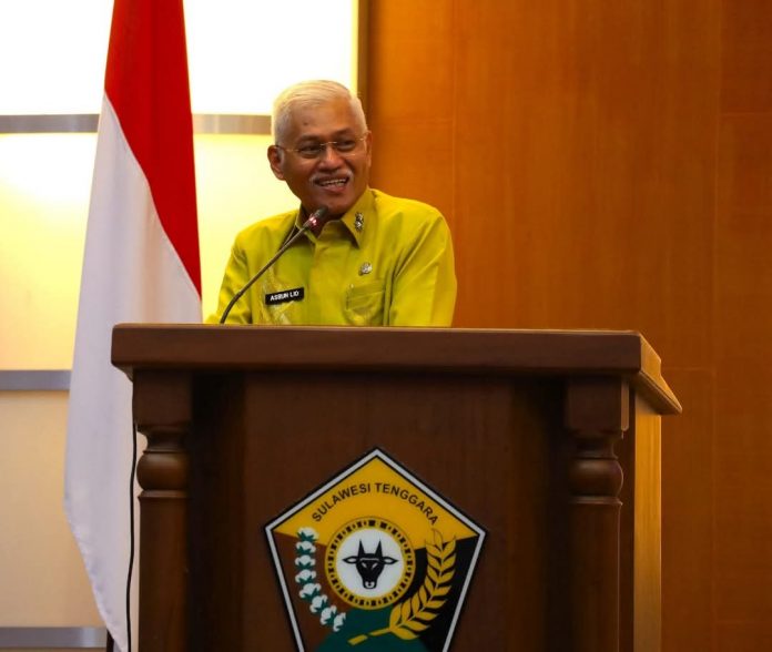 Sekretaris Daerah (Sekda) Provinsi Sulawesi Tenggara, Drs. H. Asrun Lio, M.Hum., Ph.D, kembali dipercaya memimpin Ikatan Alumni Pendidikan Bahasa Inggris (IKADIBING) FKIP Universitas Halu Oleo (UHO) untuk periode 2024-2028.