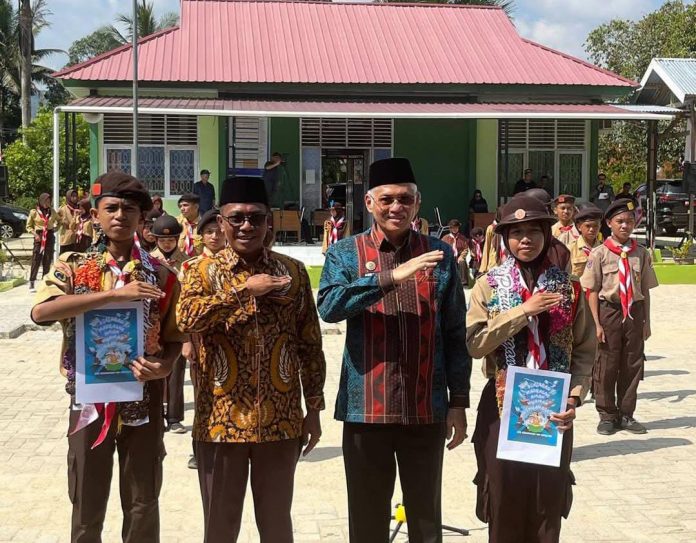 Sekda Asrun Lio Apresiasi Program Go Green Kemenag Sultra Action dan Deklarasi Madrasah Aman
