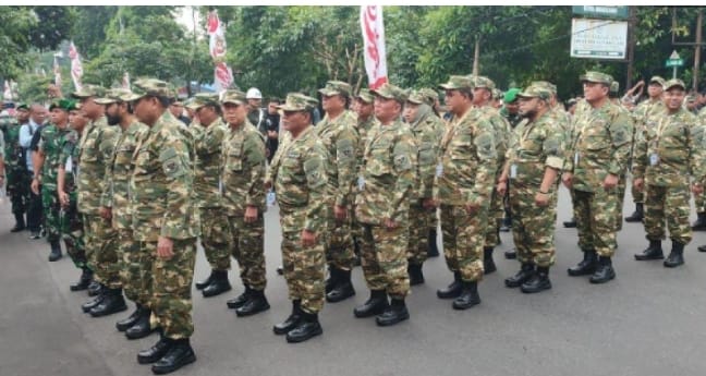 Gubernur Sulawesi Tenggara (Sultra), Andi Sumangerukka (ASR), menjadi salah satu dari ratusan kepala daerah yang menghadiri retret nasional di Akademi Militer (Akmil) Magelang, Jawa Tengah, yang dimulai pada Jumat 21 Februari 2025.