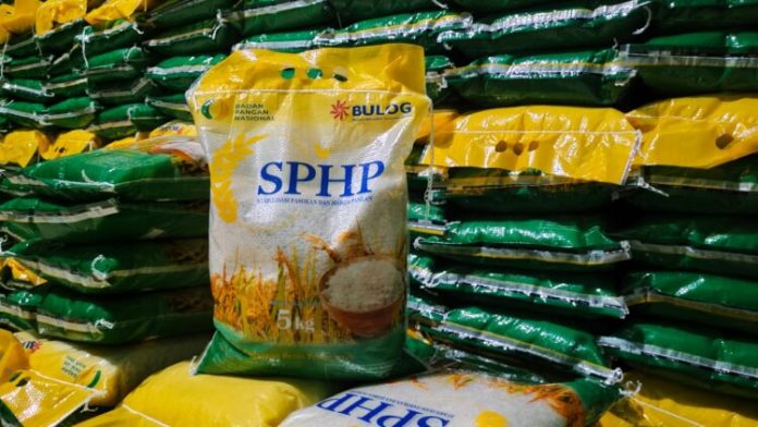 Ilustrasi beras SPHP