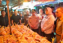 Jelang Ramadan, Sekda dan TPID Sultra Sidak Harga Bapok di Pasar Sentral Kendari
