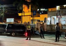 Polisi Jaga Shalat Tarawih di Sejumlah Masjid di Kota Kendari