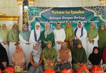 Berbagi Berkah Ramadan, Sitti Aryati Yusran Apresiasi Muslimat NU Baubau