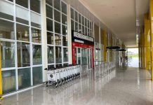 Wings Air Batalkan Penerbangan di Sugimanuru Secara Sepihak, Warga dan DPRD Muna Barat Geram