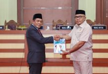 Hadiri Paripurna DPRD, Wagub Hugua Paparkan Rancangan Awal RPJMD Sultra 2025–2029