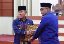 RPJMD 2025–2029 Disepakati, Gubernur ASR dan Ketua DPRD Sultra Teken Nota Kesepahaman di Paripurna