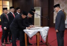 Gubernur Sultra Lantik Direksi dan Dewan Pengawas Baru PERUMDA Utama Sultra, Tegaskan Pentingnya Profesionalisme dan Inovasi