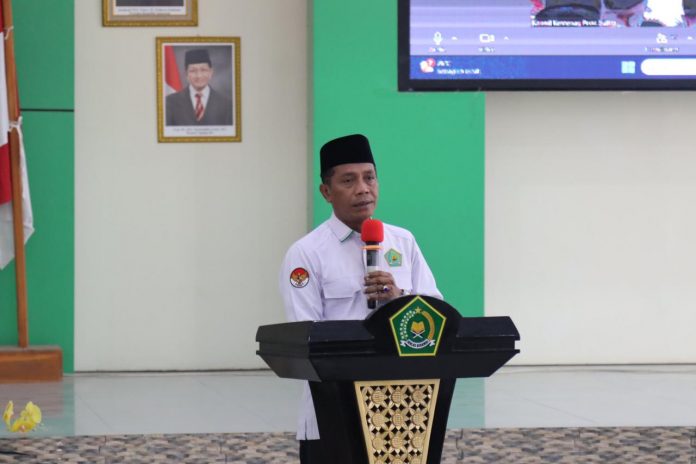 Kepala Kantor Wilayah Kementerian Agama Provinsi Sulawesi Tenggara, H. Muhamad Saleh buka FSBI Sultra 2025.