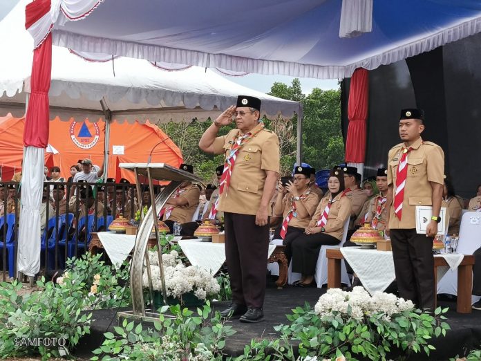 Wali Kota Baubau, H. Yusran Fahim, SE, secara resmi membuka kegiatan Perkemahan Bakti Pramuka dan Perkemahan Eksekutif tingkat Kwartir Cabang (Kwarcab) Gerakan Pramuka Baubau yang dipusatkan di Kelurahan Lakologou, Kecamatan Kokalukuna, Jumat 29 Agustus 2025.
