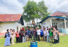 Mahasiswa KKN UHO Luncurkan Inovasi Alat Pembakaran Sampah Minim Asap di Bombana
