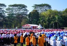 UHO Sambut 8.483 Mahasiswa Baru, Plt. Rektor Herman Pimpin Prosesi PKKMB