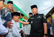 Gubernur Sultra Salurkan Bantuan ke Ponpes Al-Ikhlas Lambuya, Dorong Santri Raih Cita-Cita