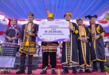 Dukung UMKM dan Digitalisasi Daerah, Bank Sultra Hadirkan CSR dan MoU di Hari Jadi Baubau ke-484