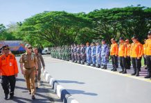 Pemprov Sultra Perkuat Ketangguhan Daerah: Gelar Simulasi Bencana, Serahkan Bantuan, dan Tegaskan Kebijakan Anggaran Kebencanaan