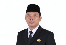 Menjadi Guru di Persimpangan Zaman: Antara Kemuliaan Harapan dan Beratnya Kenyataan