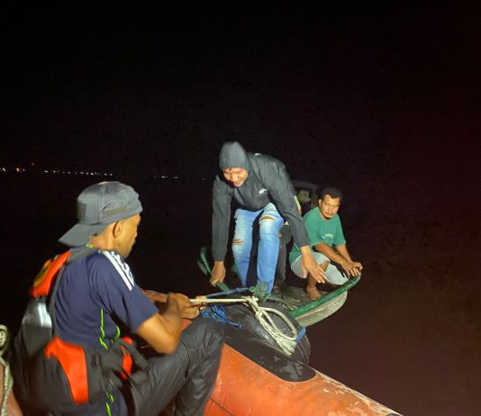 Kapal Terombang-ambing di Perairan Lagasa, Tim SAR Berhasil Evakuasi 8 Penumpang
