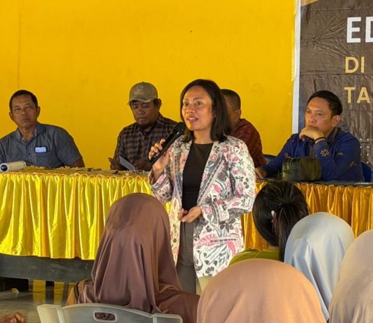 OJK Sultra Jemput Bola Edukasi Keuangan ke Desa 3T Konsel